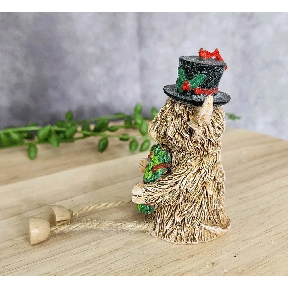 Hobby Lobby Highland Cow Shelf Sitter Ornament‎ Resin Wreath Dangly Legs NEW